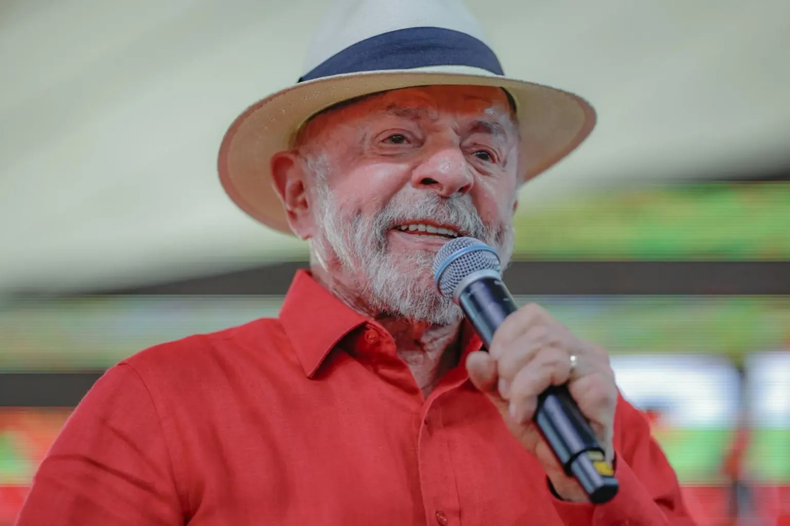 Lula vive melhor momento em aprovação, avaliação e intenções de voto, aponta pesquisa Meio/Ideia
