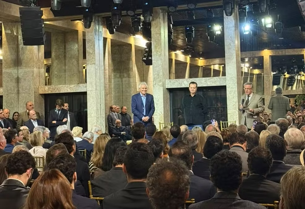 Kassab diz que Centrão está com Lula e que chance de Flávio Bolsonaro ser eleito é ‘zero’