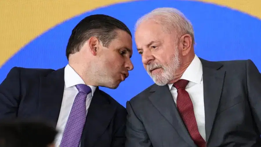 Hugo Motta diverge de neutralidade do Republicanos e anuncia apoio à reeleição de Lula